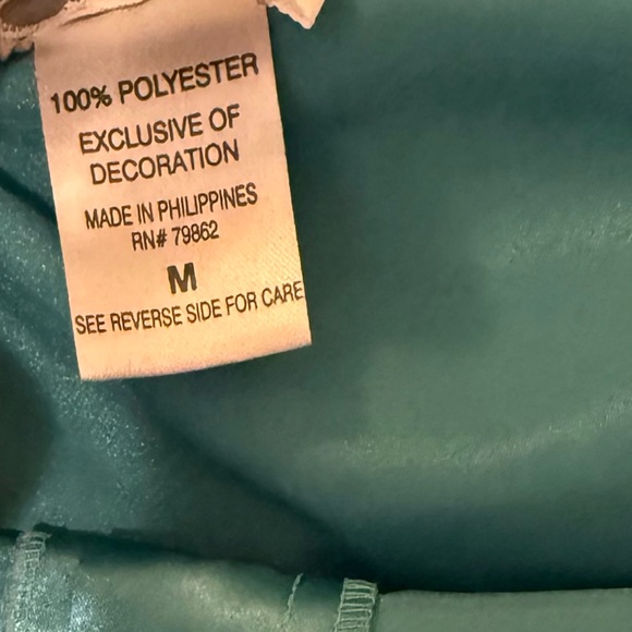 Elegant Teal Satiny Pajama Set - Picture 3 of 8